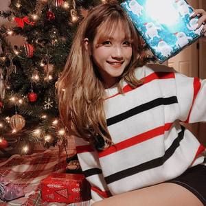 Meet your Posher, Phoebe